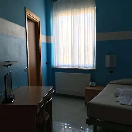 Hh Il Gabbiano 招待所 斯培西亚