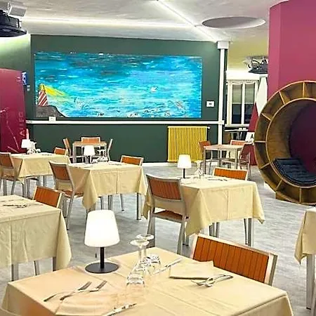 Hh Il Gabbiano La Spezia