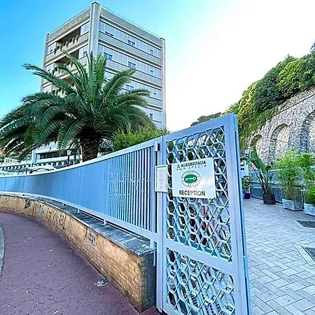 Hh Il Gabbiano La Spezia