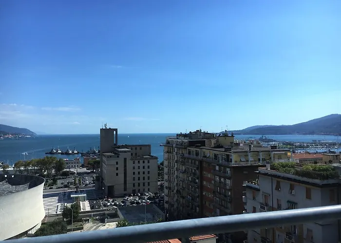 Hh Il Gabbiano Ла-Спеція