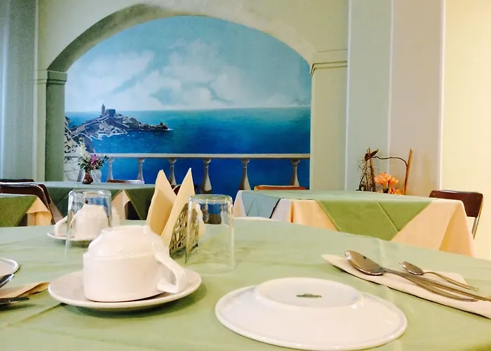 Hh Il Gabbiano 3* Ла-Спеція